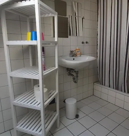 Moderne Wohnungen im Dachgeschoss Falkensee Exterior foto